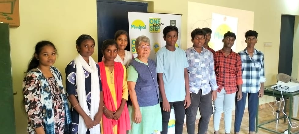 Students with the Mindpod team